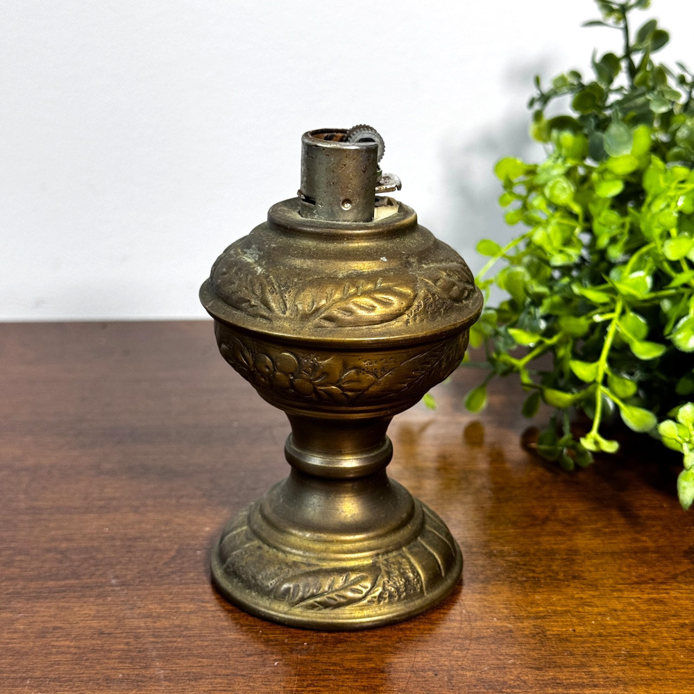 Vintage Brass Table Lighter 4" Tall Not Working/Untested